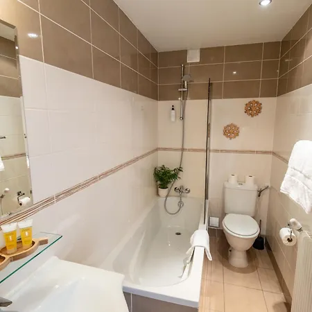 La Sapiniere Otel